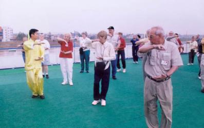 Yangtze Cruise Ships Morning Activity 